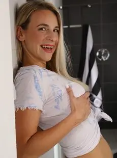 Blonde Chick Bianca Ferrero Drinks Her Own Pee While Masturbating