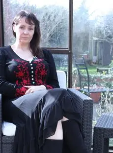 Hot Mature Wife Sheds Long Skirt To Pose In Boots With Saggy Tits Hanging