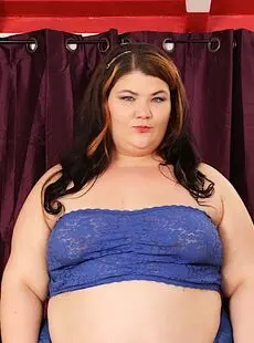 Sexy Ssbbw Juicy Jazmynne Sets Big Fatty Tits Jelly Rolls Free To Suck Naked