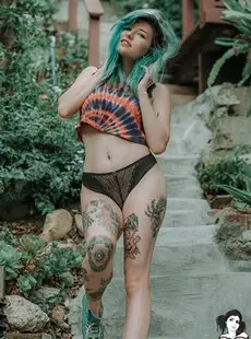 Suicide Girls Skella Flowers Under Siege 29082018 X44 7952x5304px