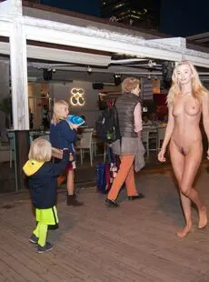 Naked Girls In Public Set17 78