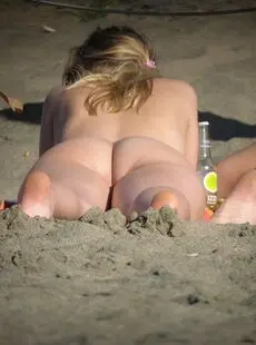 Girls Sunbathing On The Beach Beach Photo 21 05 2020 0071 Beach Photo 21 05 2020 0071