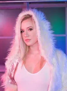 Brazzers Bailey Brooke Hot Cold Zzup Com
