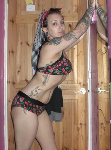 AMALAND Tattooed punk chick topless in her room