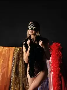 Lilya Masquerade