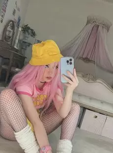 20220507 OnlyFans Belle Delphine Really nice position x97 050522