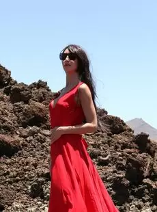 1007 29042021 Photos Large Dong From Mrhankey Anal Prolapse By Hotkinkyjo In Red Dress On The Rocks 0501p