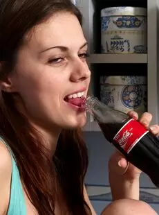 Hegre Alena Coke