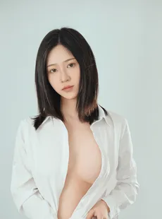 Asia 推特极品裸模 年年 NO.038 - 杂志风