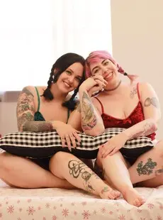 SuicideGirls MYNXX SEITAN HOLIDAY CUDDLES 47 Photos Dec 03 2020 74805542