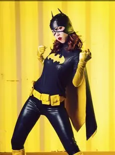 Women dressing up as heroes or villains from comic books, video games, TV and movies