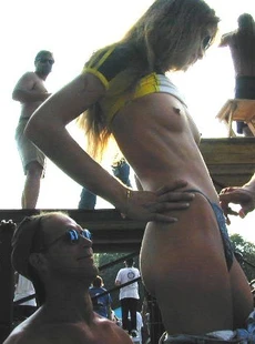 AMALAND Drunk Girls In A Naughty Outdoor Event 6