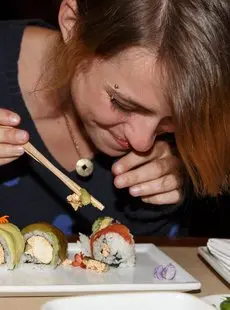 Zishy April Grantham   Vegan Sushi   36x   1920px   Oct 1 2015
