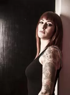 20211028 SuicideGirls 06 Dec 2014 Kellybabydoll Red Wall Sex