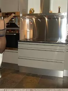 20220227 LegsWorld LADY BARBARA Pantyhose Overknees in the Kitchen x60 2000x3000