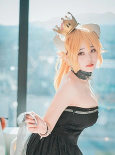 Bambi 41 Halloween with Bowsette