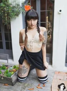 Suicide Girls Allis Autumn Leaves 3144747 X47 5472x3648px