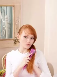 Kloe Kane Hair Brush