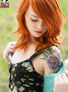 SuicideGirls Lass - Waiting for the Sun