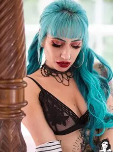 Suicide Girls Scarlet Sappfire Vieni Con Me X43 6300x2832 Nov 9 2017