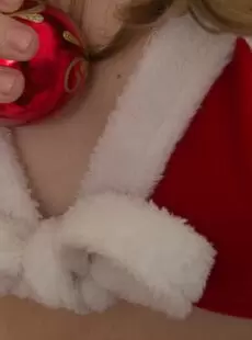 ExclusiveTeenPorn Nikki Sexy Santa