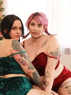 SuicideGirls MYNXX SEITAN HOLIDAY CUDDLES 47 Photos Dec 03 2020 74805542