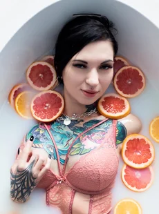 Suicidegirls 2022 09 14 Dona Vitamine Bath 5261632 X50