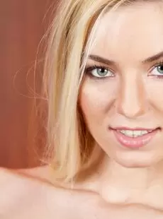 Sophia Naughty Blondie