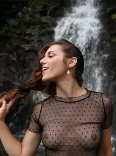 Elena Generi Cascade