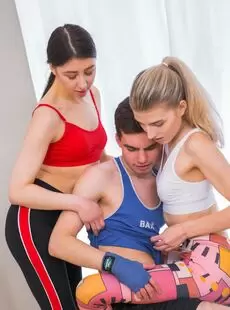 20220419 Private Monroe FoxRin White Threesome at the Gym 76x 1600px 04192022