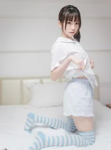 Cosplay Rabbit Play Movie Vol.049 Blue and White Striped Socks