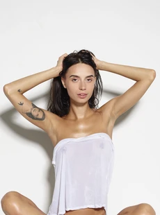 Hegre Quality 20190119 Dita Nude On White