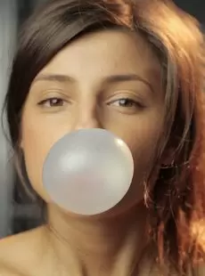 lena A Bubble Gum 1
