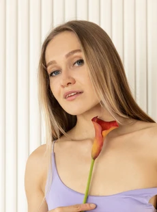 MetArt 221110 Eliness In Lilac x130 4000x6000