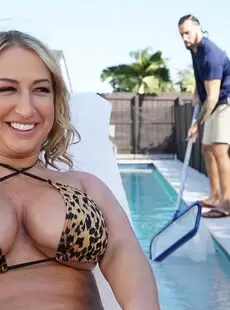 20220412 BangBros Quinn Waters Poolside tits 383x Pre release April 16 2022