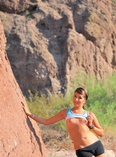 Ftvgirls Melina Rock Climber 1600