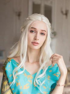 Lure Photo AlbumMother Of Dragons