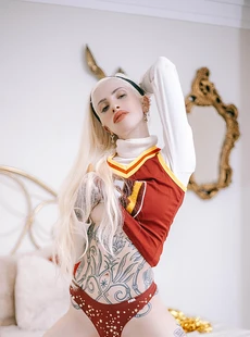 2022 11 23erenna Cheerleader by day Queen of Hell by night 5327020 x56