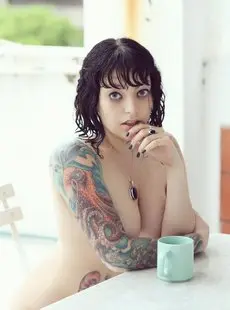 Suicide Girls Menta And The Rain Fell Down