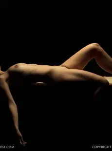 Nude Muse Aims Beauty Of Shadows x78