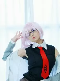 Hidori Rose Mashu Kyrielight cosplay