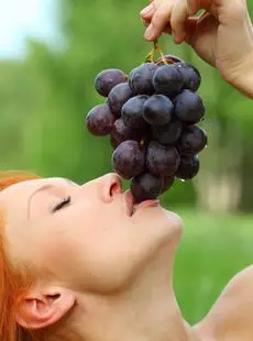 MetArt 20110129 juline a grapes x106 3744x5616