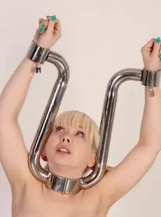 MetalBondage Cherry English Ballet Stocks