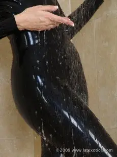 Latexotica Natasha Marley   Black Catsuit in the Shower   960x1280 x112