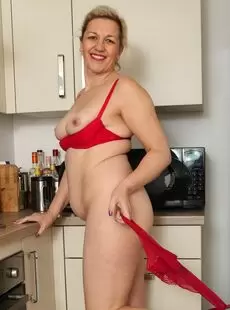 20220125 AuntJudys Clare Strips Masturbates in the Kitchen 6000px 165 Photos 01252022